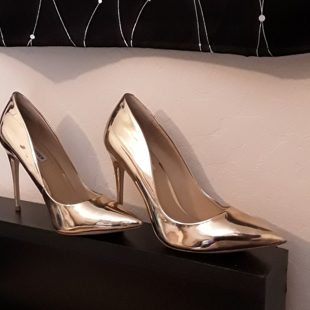 Steve Madden's Daisie Dress Pump